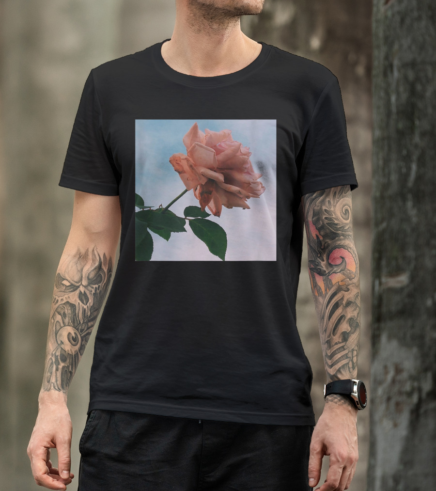 Vintage Pink Roses Floral Aesthetic Stylish Flowers T-Shirt