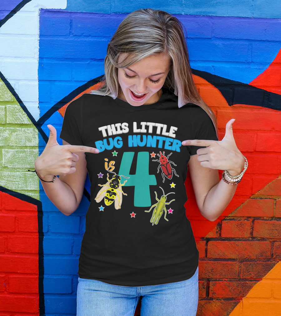 This Little Bug Hunter Is 4 Birthday Girls Insect T-Shirt