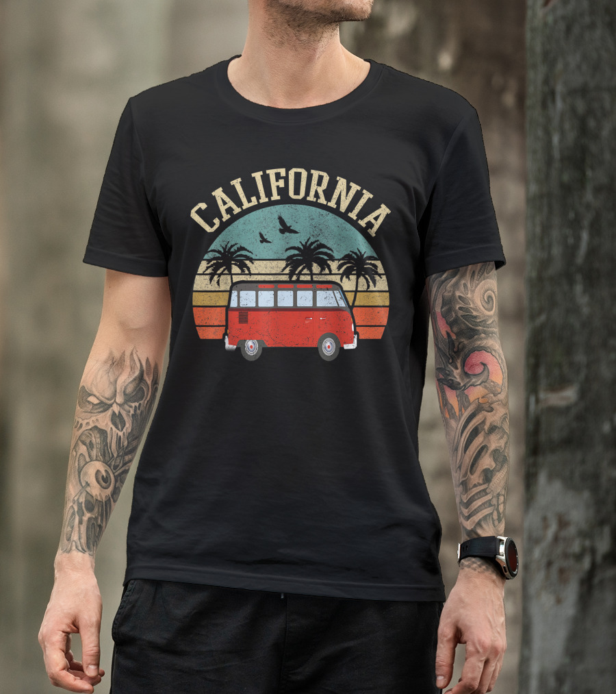 California Vintage Hippie Surfer Van Palm Trees Sunset Retro T-Shirt