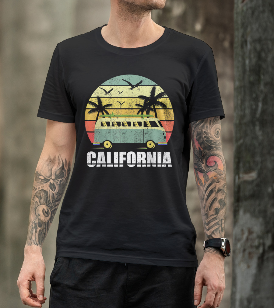 California Vintage Van Surfing With Palm Trees And Sunset T-Shirt