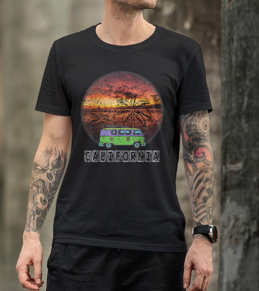 California Sunset Vintage Van Palm Beach Surf T-Shirt