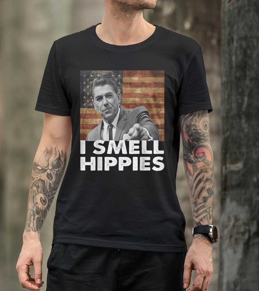 I Smell Hippies Ronald Reagan American Flag Conservative Merica US T-Shirt