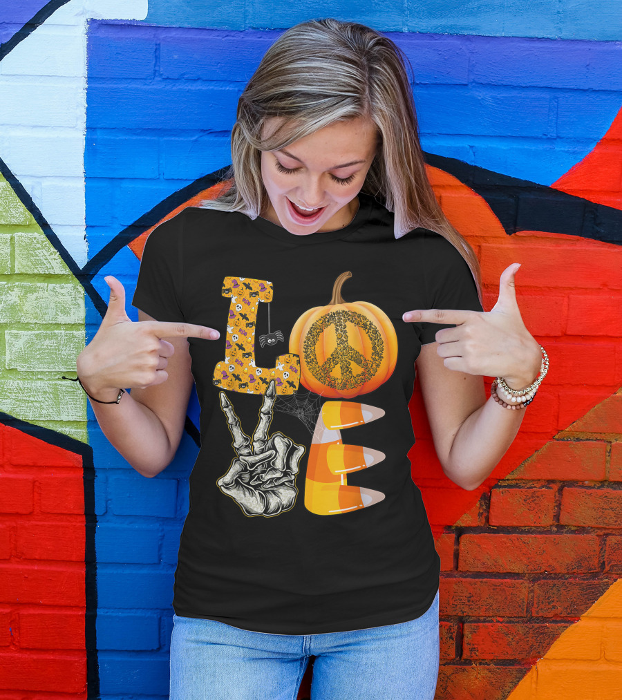 Love Halloween Pumpkin Peace Candy Corn V Sign T-Shirt