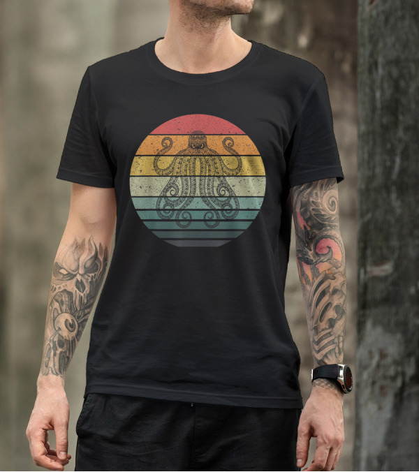 Octopus Vintage Retro Sunset Stripes T-Shirt