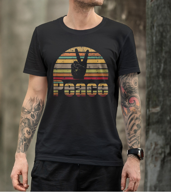 Peace Sign Vintage 60s 70s Hippie Rainbow Stripes T-Shirt