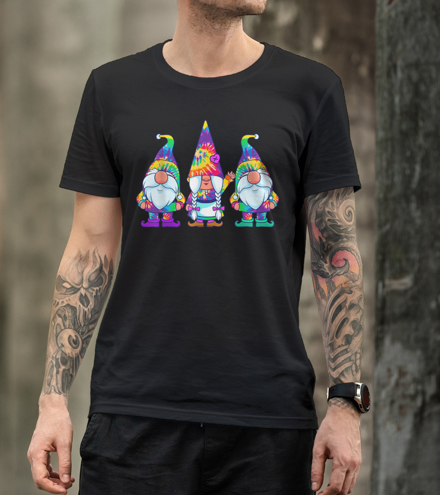 Three Hippie Gnomes Tie Dye Peace Vintage Hat T-Shirt