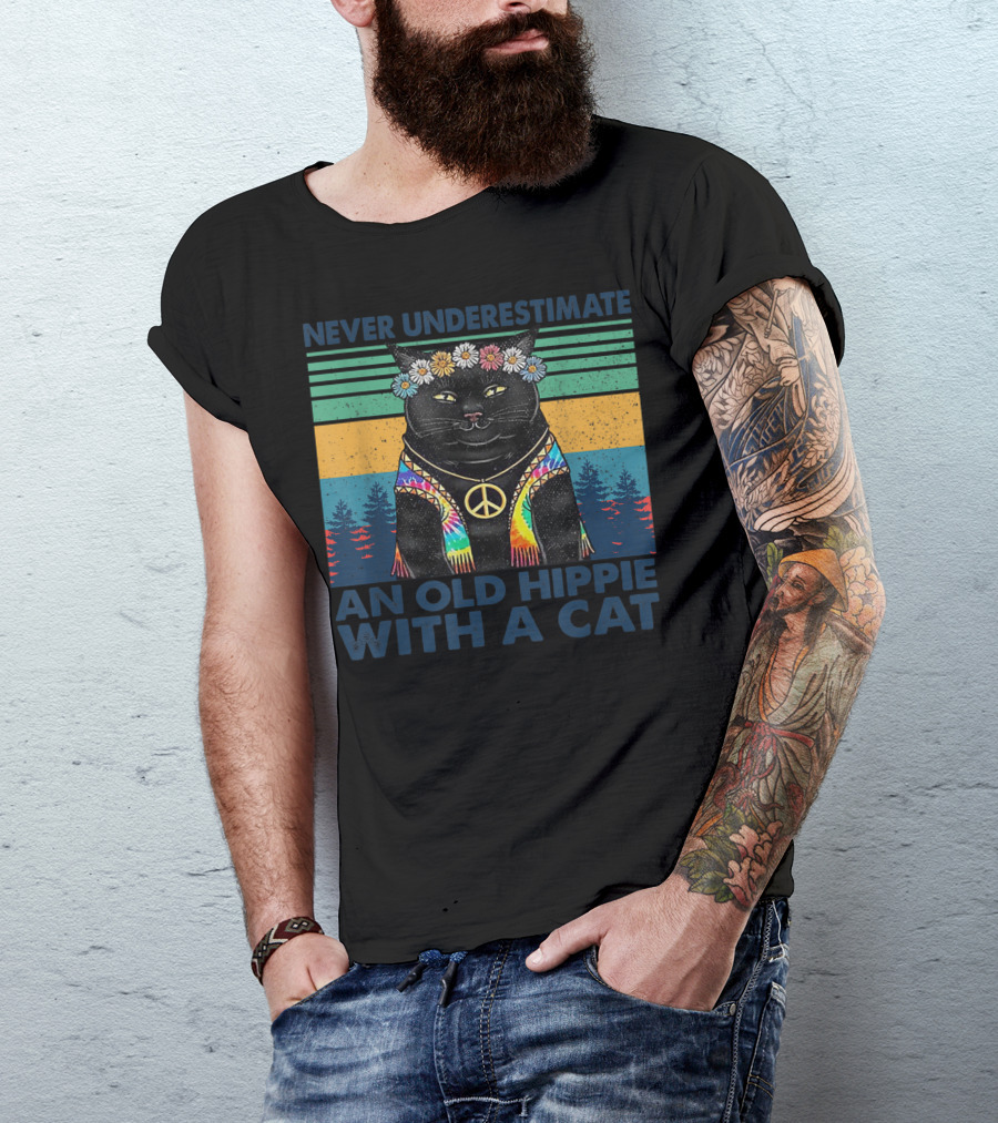 Never Underestimate An Old Hippie With A Peaceful Cat And Flower Crown T-Shirt