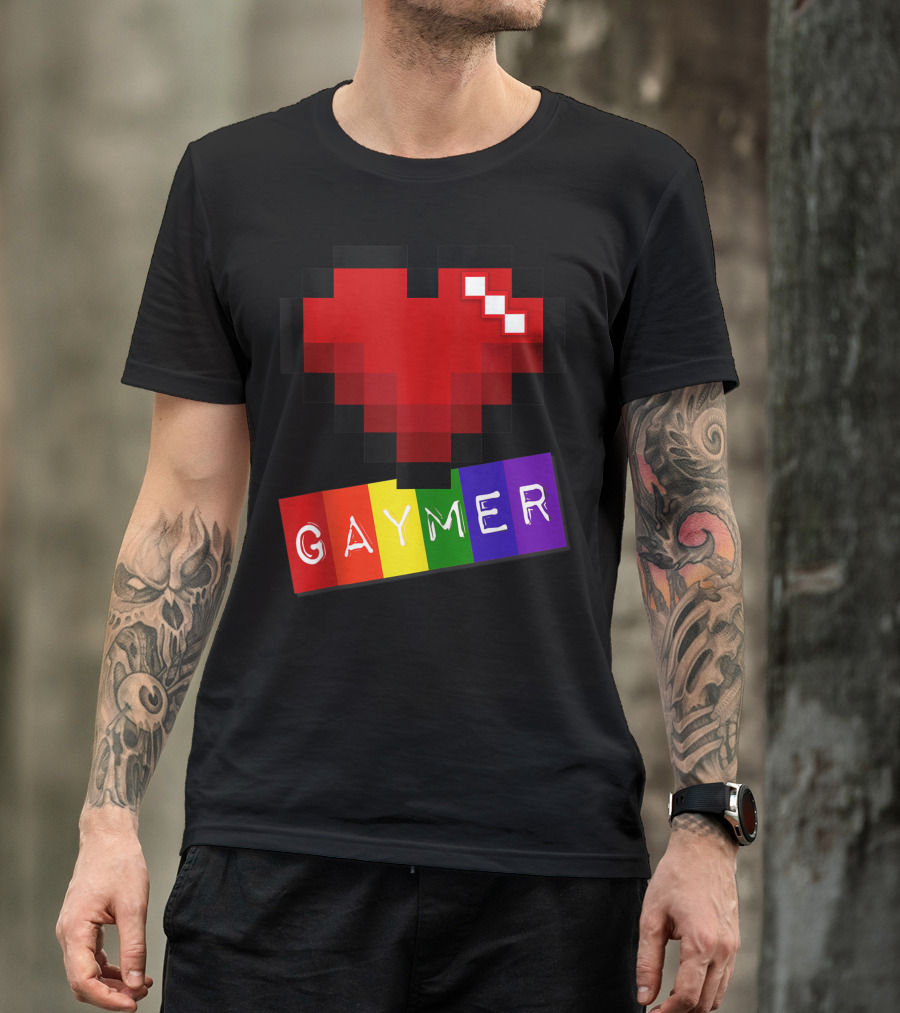 Gaymer Heart Love Pixels Rainbow T-Shirt