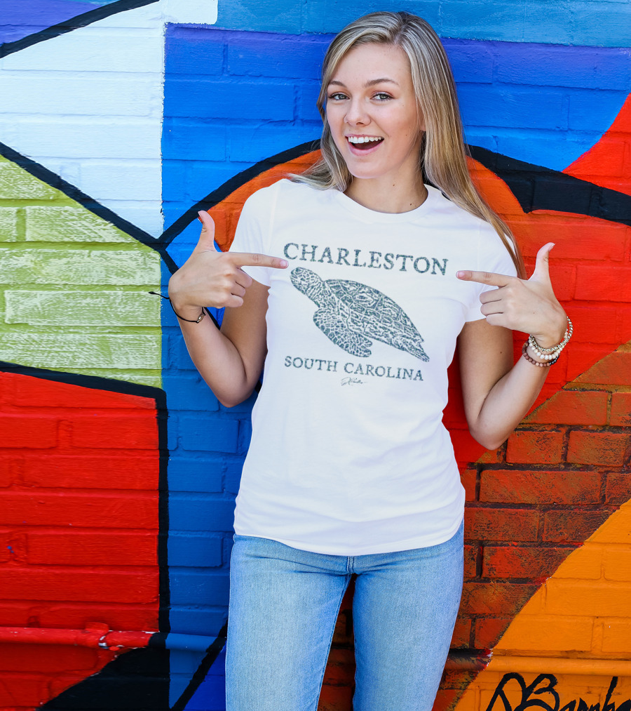 Charleston South Carolina Gliding Sea Turtle Jcombs T-Shirt