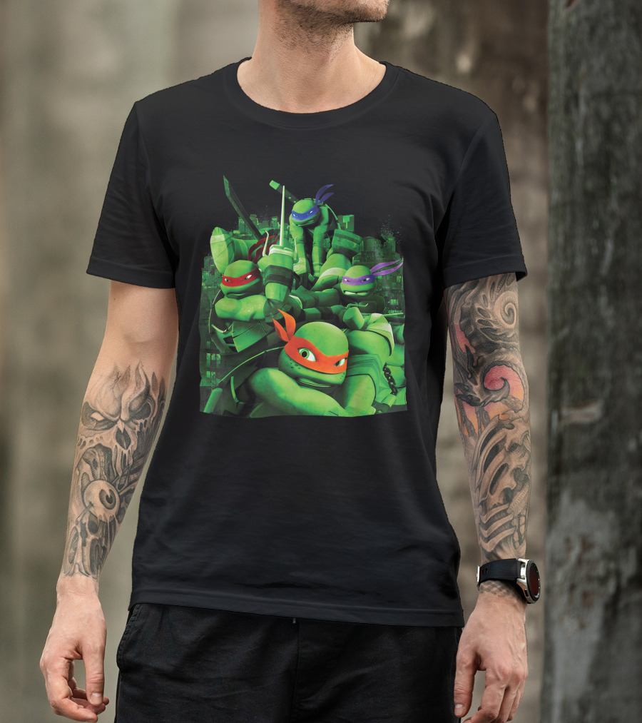 TMNT Teenage Mutant Ninja Turtles Group Attack City Green Heroes T-Shirt