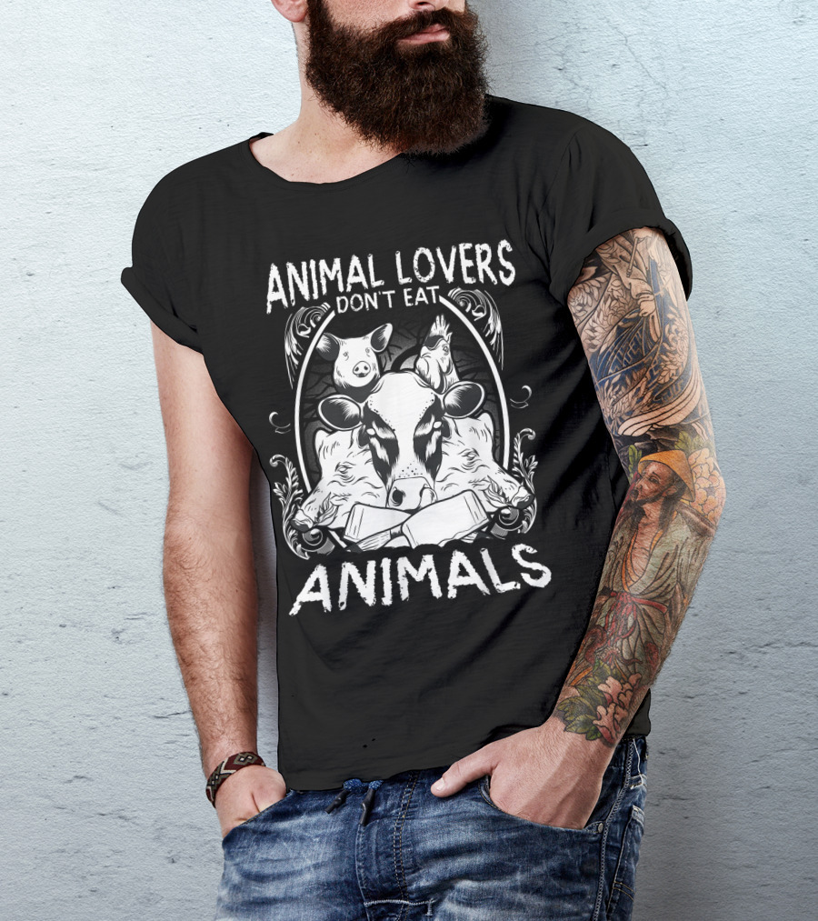 ANIMAL LOVERS DON'T EAT ANIMALS VEGETARIAN COW PIG CHICKEN T-Shirt