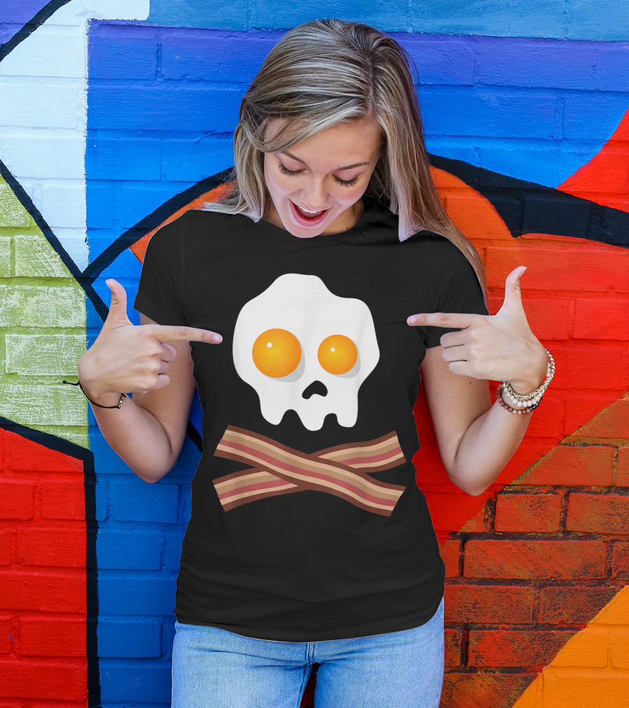 Bacon And Eggs Skull And Crossbones For Bacon Lovers T-Shirt