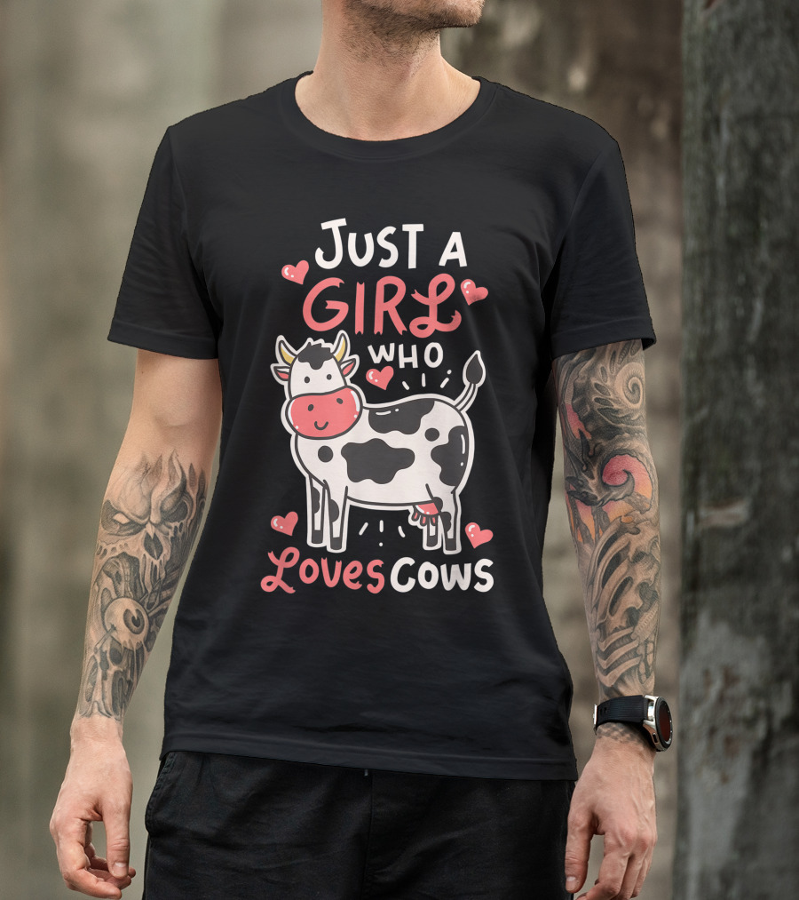 Just A Girl Who Loves Cows Cute Cartoon Cow With Hearts T-Shirt
