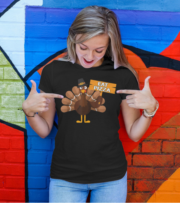 Turkey Eat Pizza Vegan Thanksgiving Humor T-Shirt