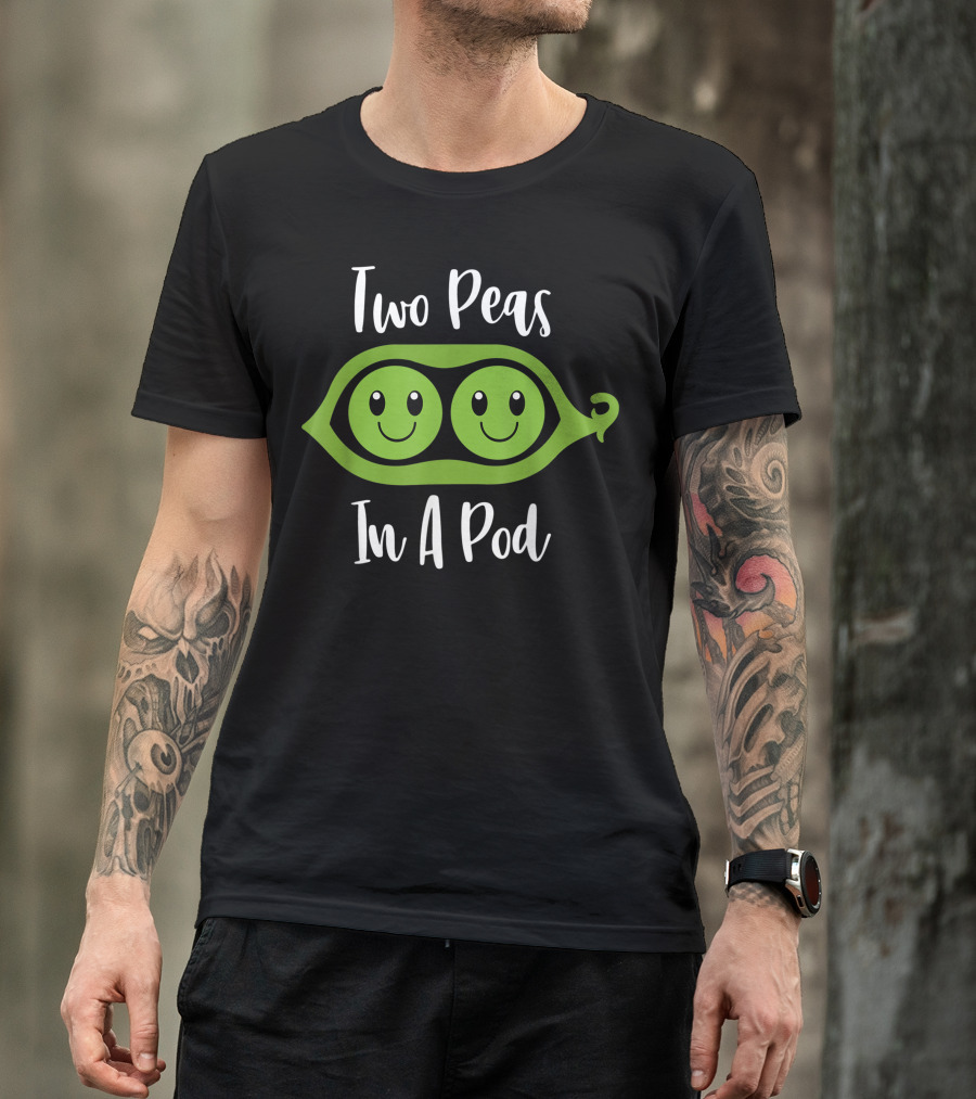 Two Peas In A Pod Couples Matching Best Friend Smiling Faces T-Shirt