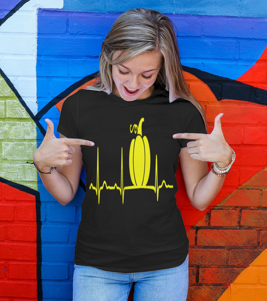 GIFT ECG PUMPKIN YELLOW HALLOWEEN HEARTBEAT T-Shirt