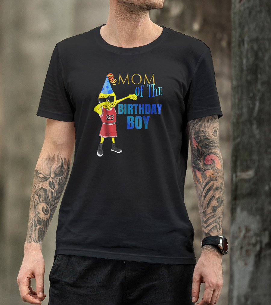 MOM OF THE BIRTHDAY BOY Dabbing Emoji Basketball 23 Party Hat T-Shirt