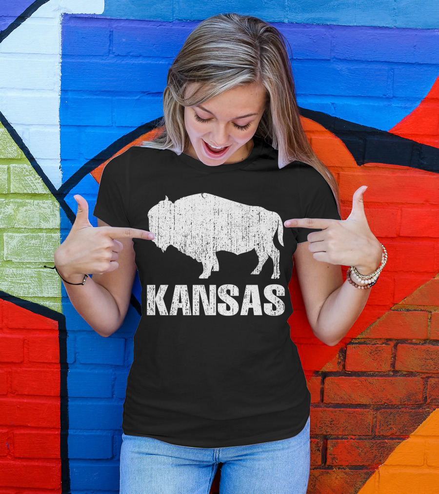 Distressed Kansas State Buffalo T-Shirt
