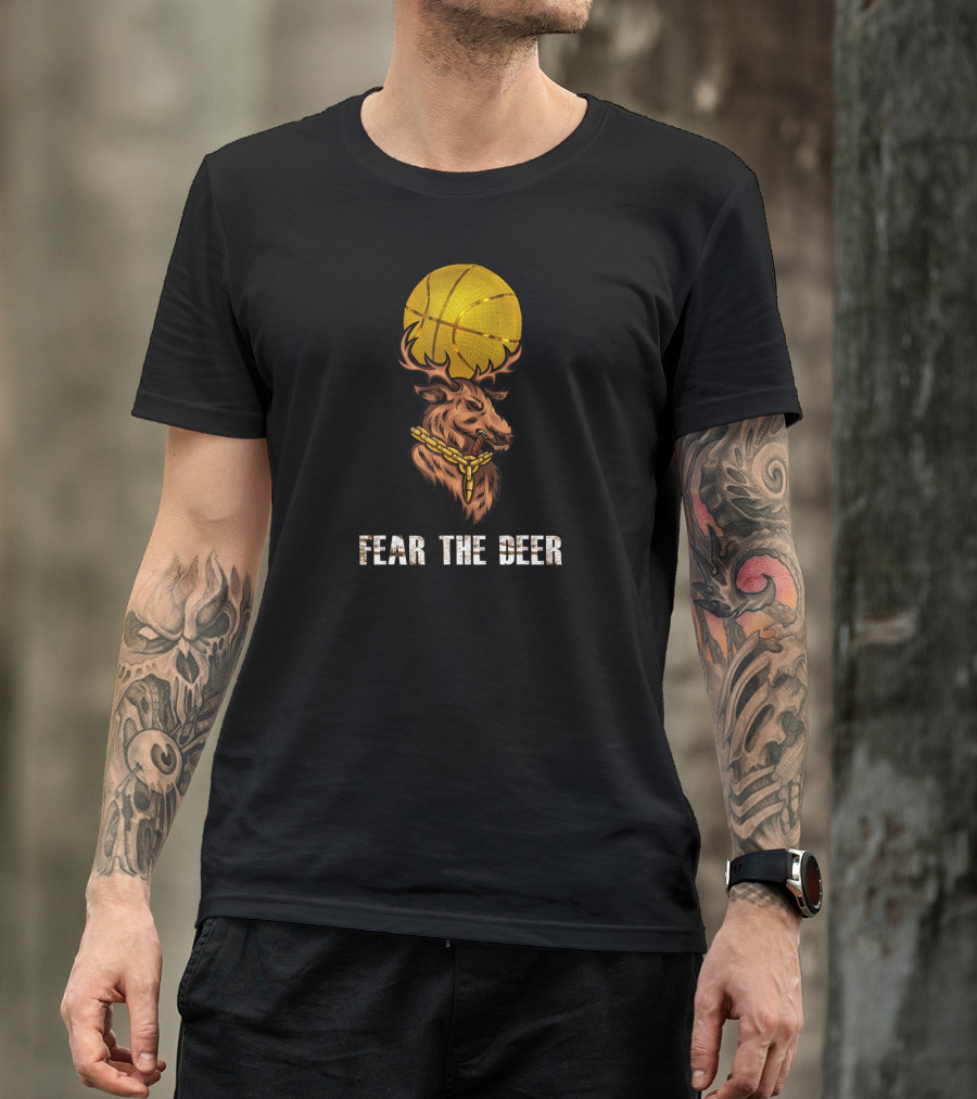 Fear The Deer Milwaukee Basketball Buck With Gold Chain And Basketball T-Shirt