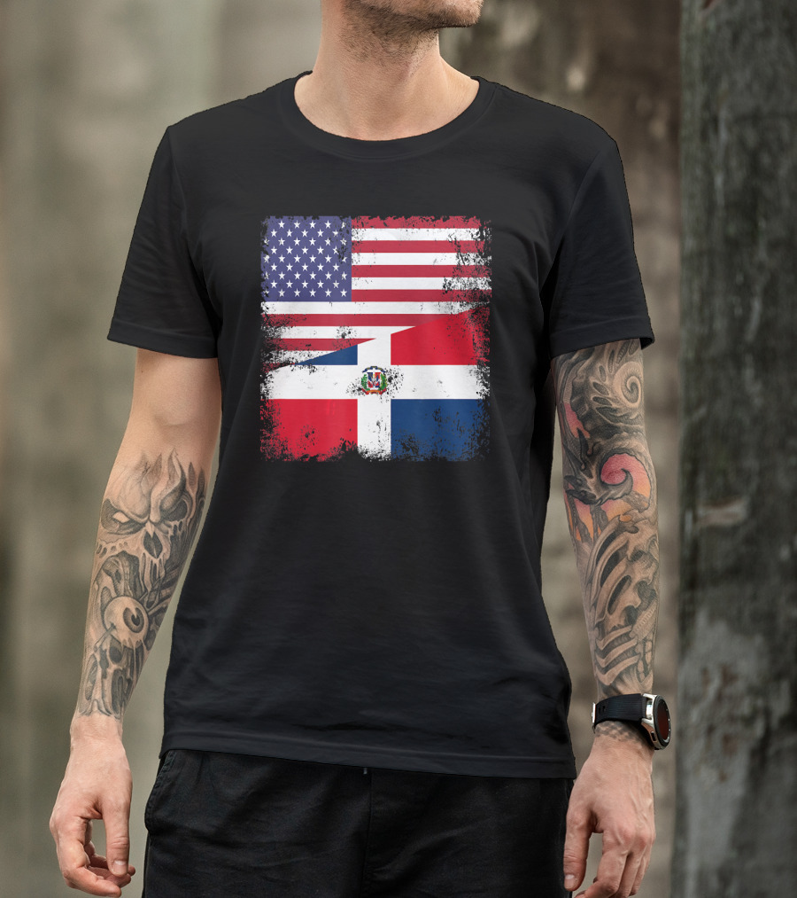 Half Dominican Flag Vintage USA American Dominican Grunge T-Shirt