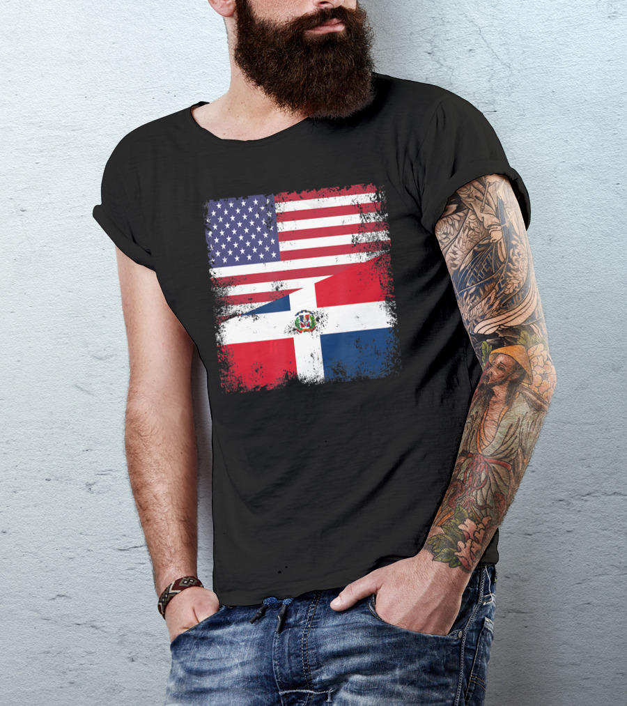 Half Dominican Flag Vintage USA American Dominican Grunge T-Shirt
