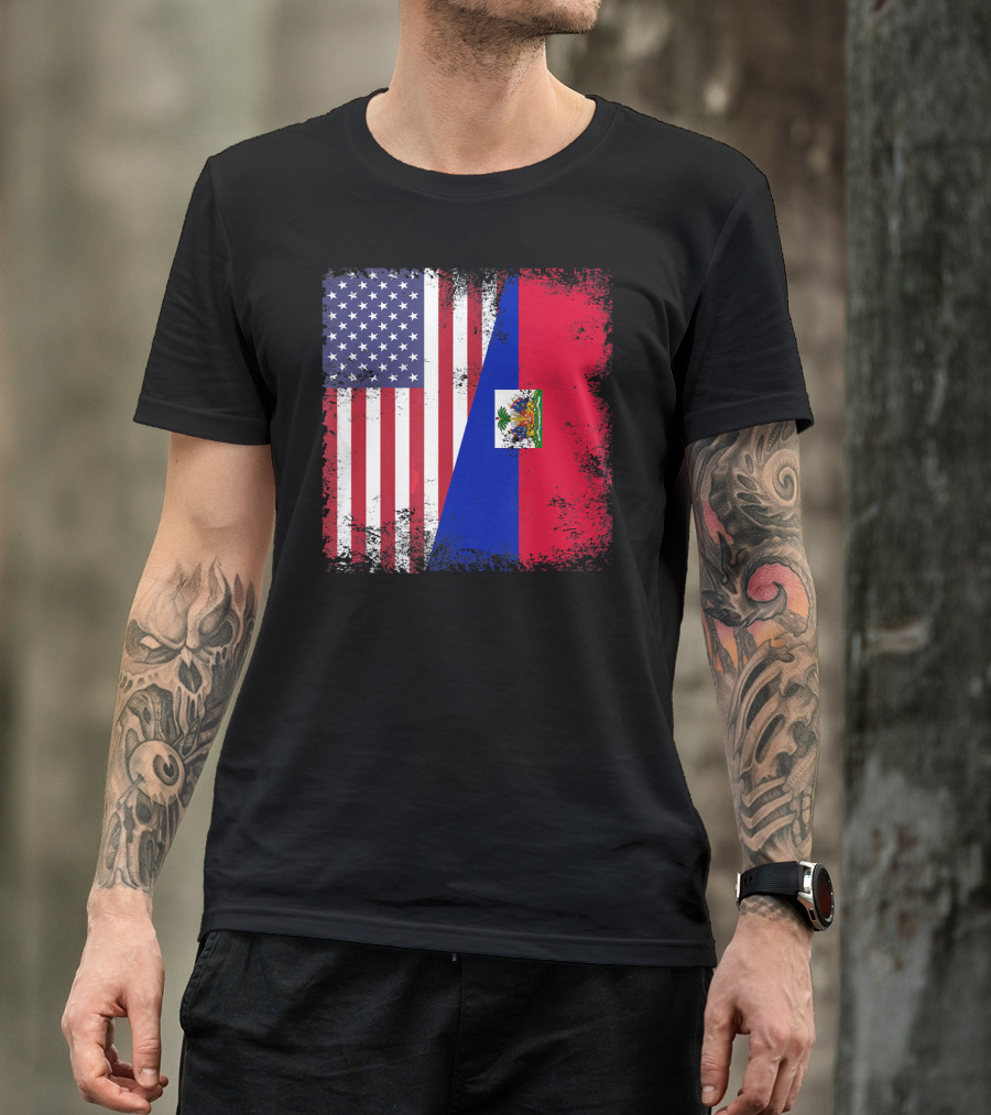 Half Haitian Flag Vintage Haiti U USA Grunge Style Flag Fusion T-Shirt