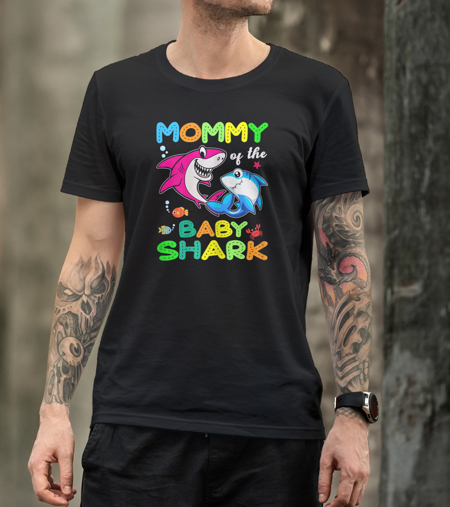 Mommy Of The Baby Shark Funny Birthday Family T-Shirt