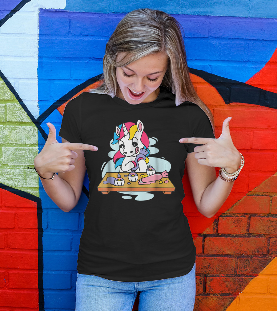 Unicorn Baking Cupcakes Cupcake Magic Baking Fun T-Shirt