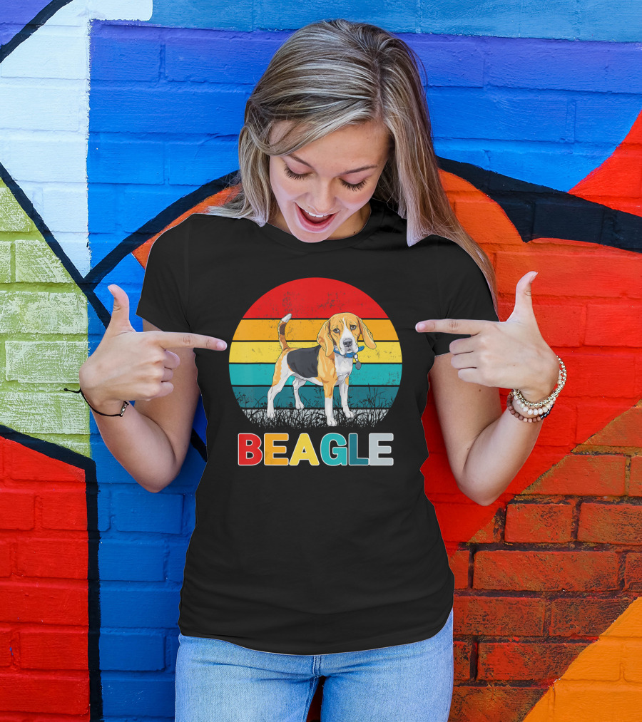 Vintage Beagle Retro Stripes Graphics T-Shirt
