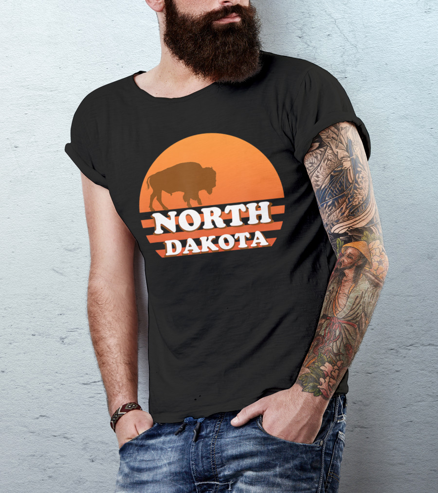 Vintage Sunset North Dakota 70s 80s Retro Buffalo T-Shirt