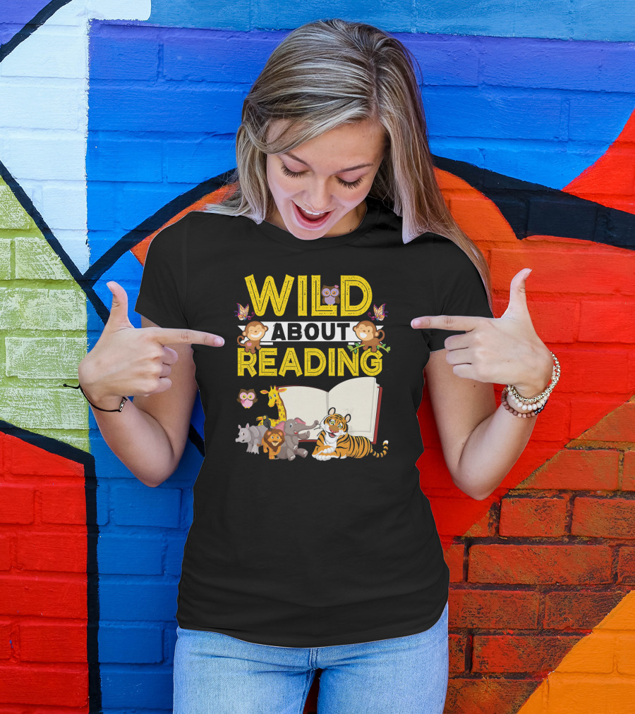 Wild About Reading Back To School Jungle Safari Animals Kids Book T-Shirt