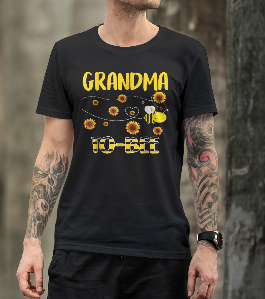 GRANDMA TO BEE Sunflowers And Bee T-Shirt