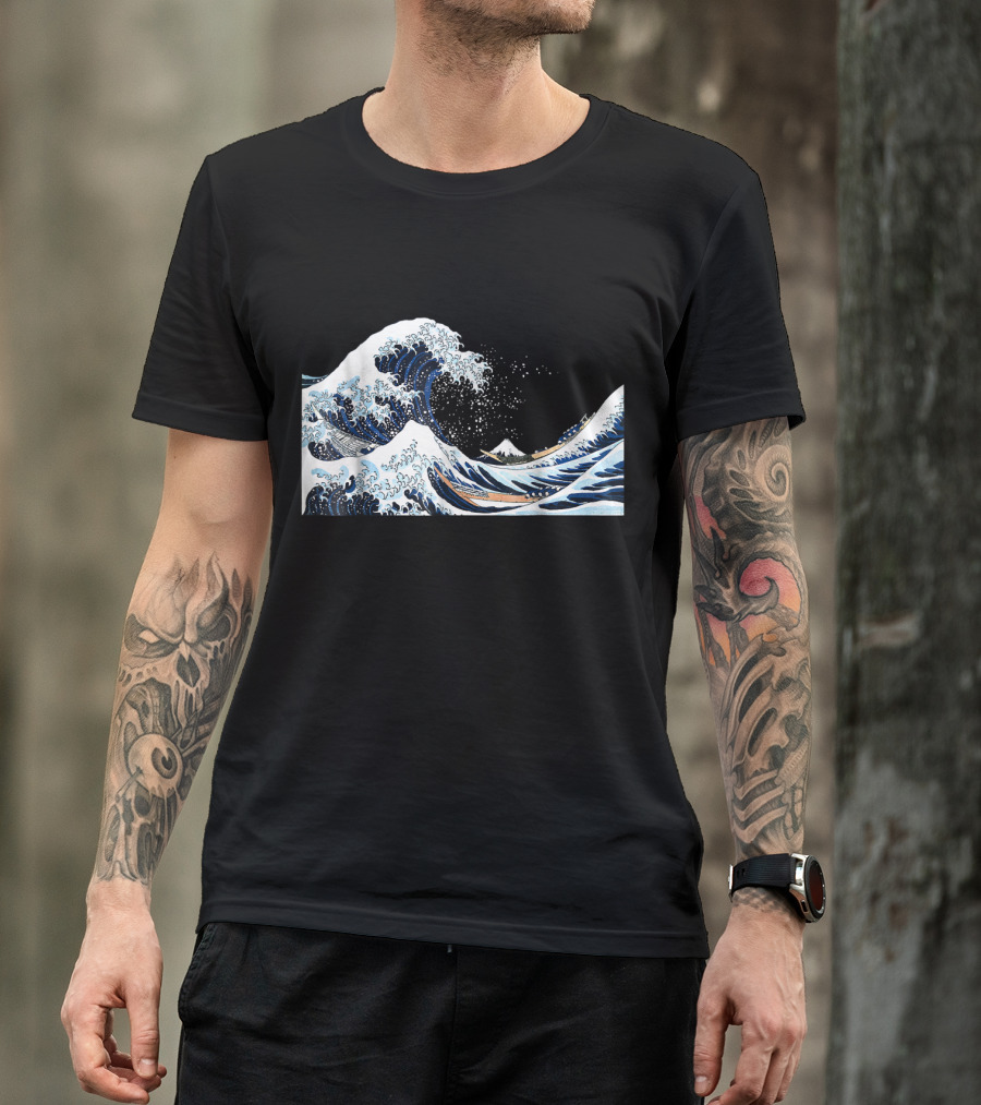 The Great Wave Off Kanagawa Hokusai Japan Iconic T-Shirt