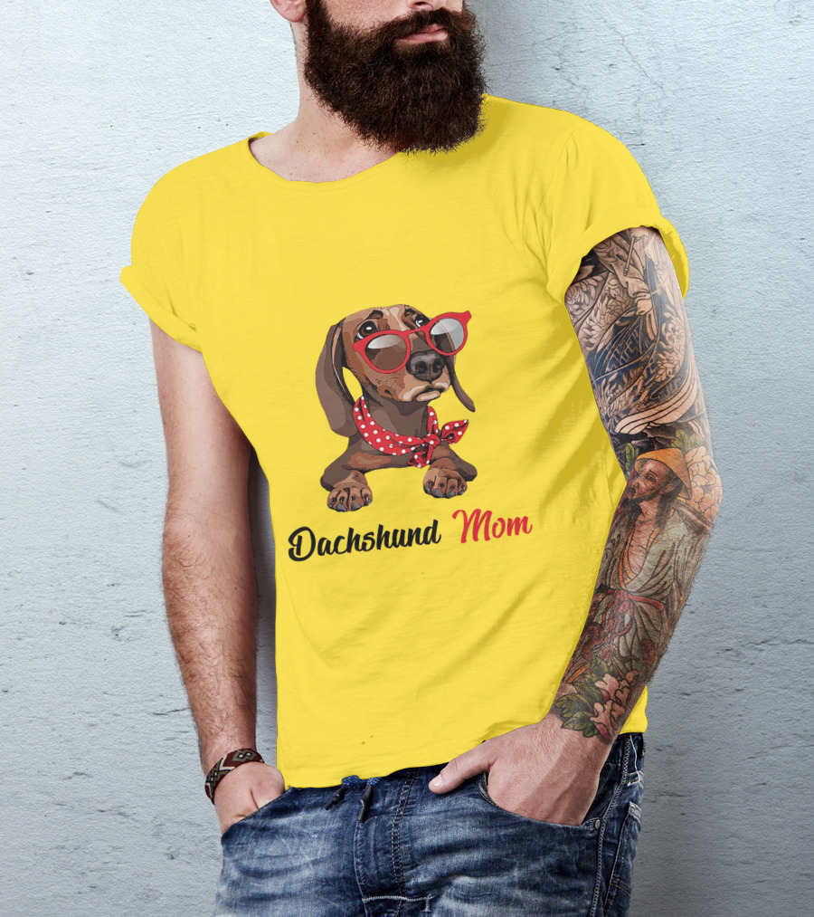 Dachshund Mom Red Glasses And Polka Dot Scarf T-Shirt
