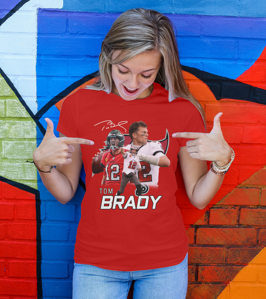 Tom Brady 12 Buccaneers Quarterback T-Shirt