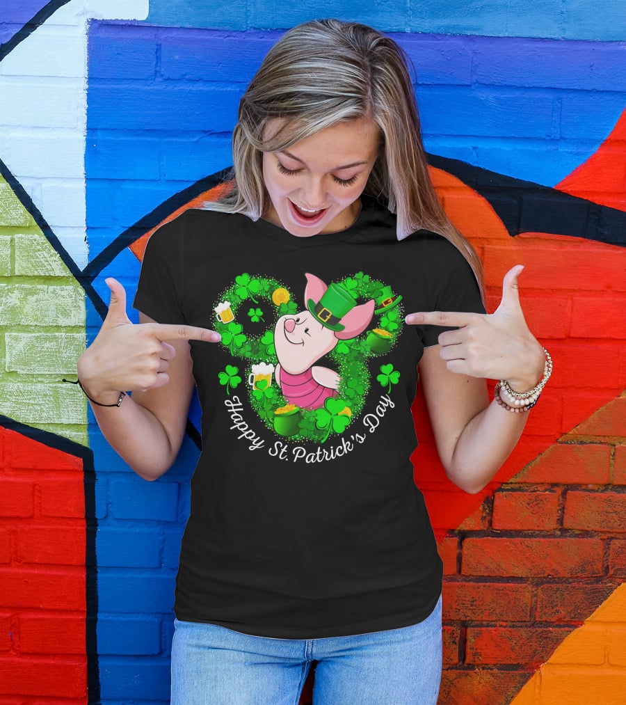 Happy St. Patrick's Day Piglet Shamrocks And Beer T-Shirt