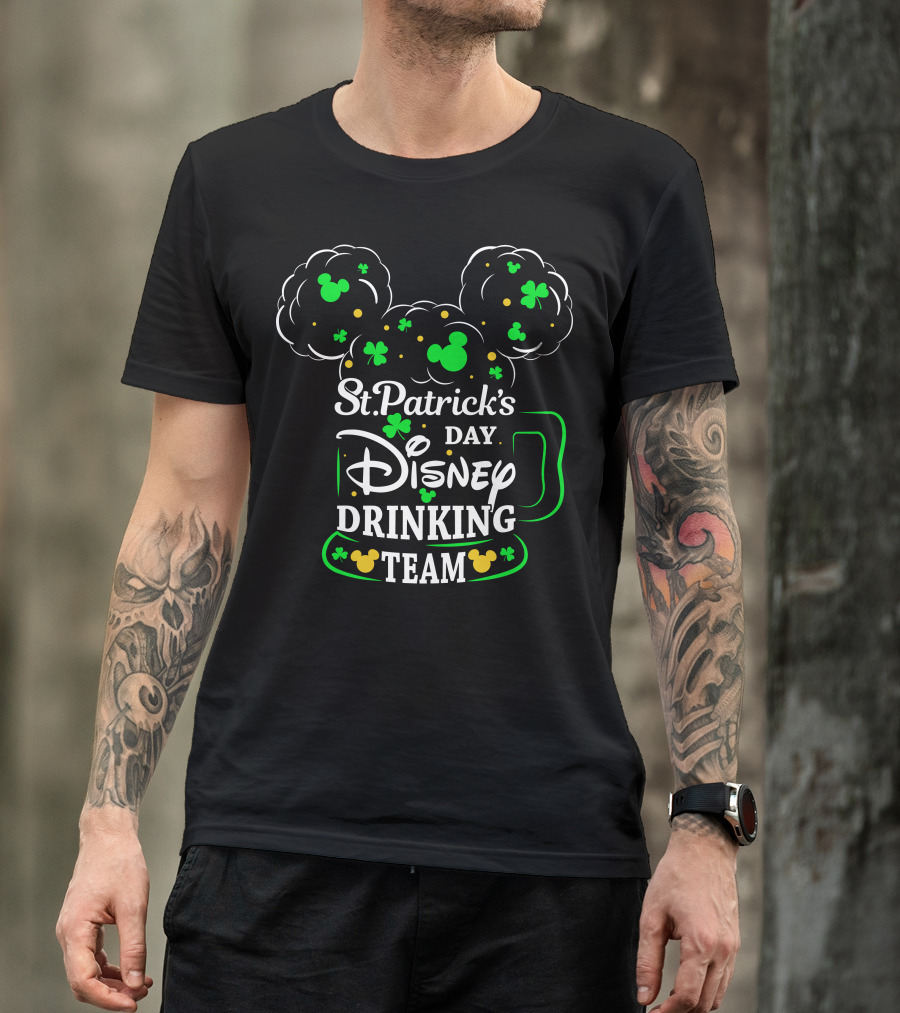 St.-Patrick's Day Disney Drinking Team Shamrock Mickey Mug T-Shirt