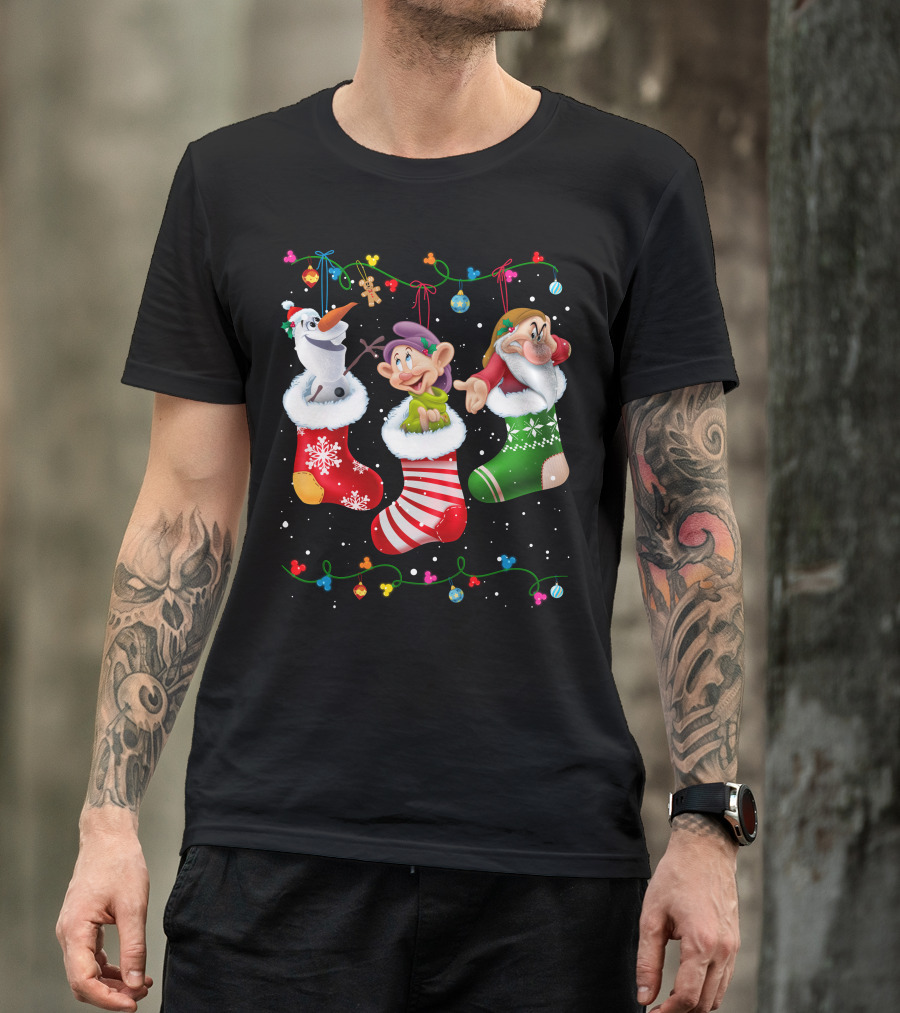 Olaf Dopey Grumpy Christmas Stockings Snowflake Garland T-Shirt