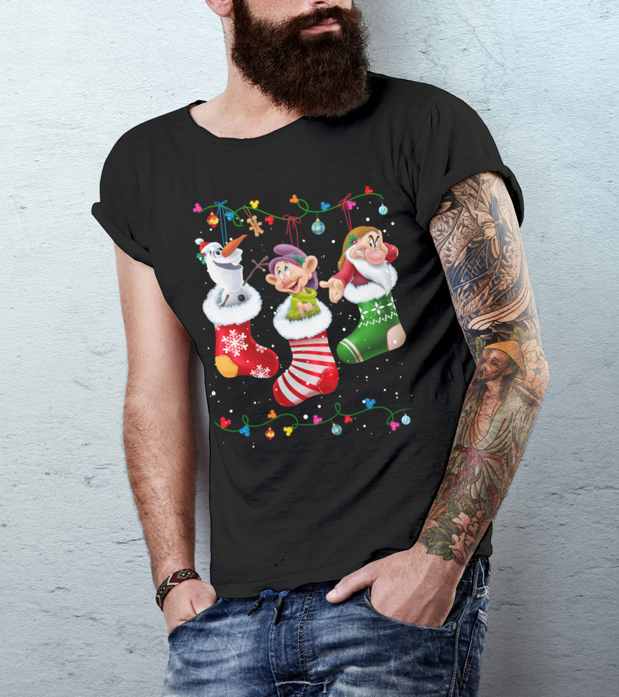 Olaf Dopey Grumpy Christmas Stockings Snowflake Garland T-Shirt