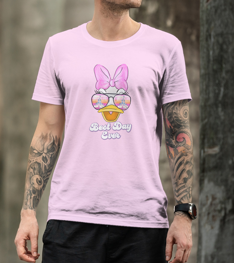 Best Day Ever Daisy Duck Disney Castle Reflection T-Shirt