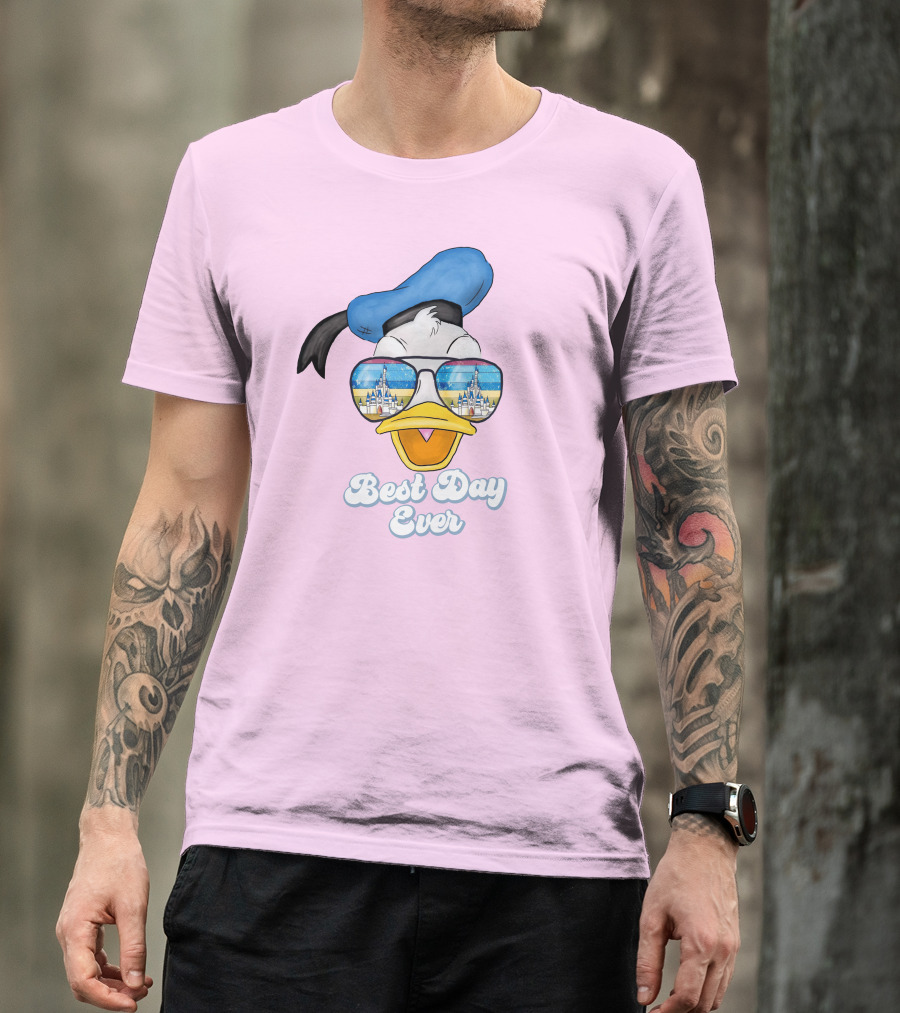 Donald Duck Best Day Ever Sunglasses And Castle T-Shirt
