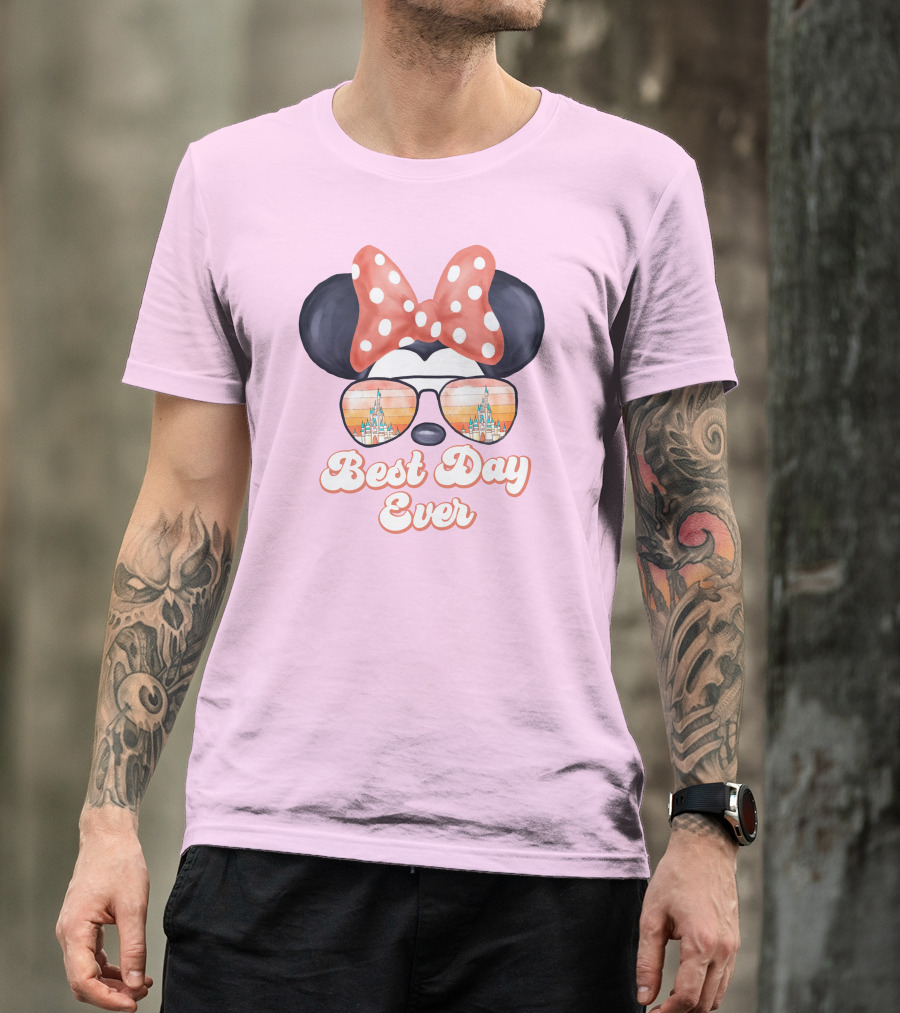 Minnie Mouse Best Day Ever Castle Sunglasses T-Shirt