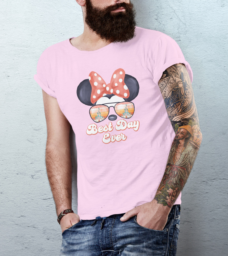 Minnie Mouse Best Day Ever Castle Sunglasses T-Shirt