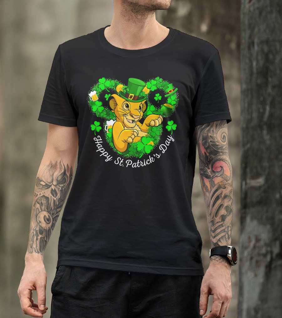 Simba Happy St. Patrick's Day With Shamrock And Green Hat T-Shirt