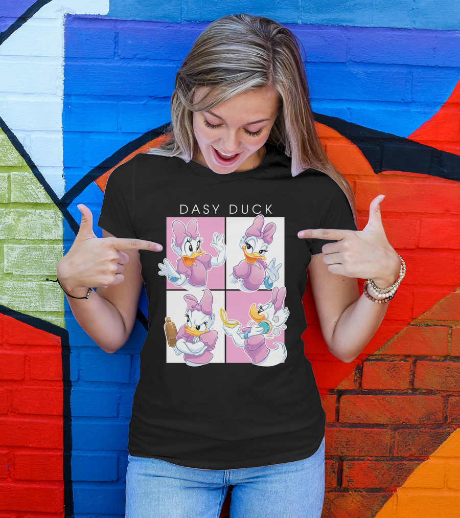 Daisy Duck Four Expressions Pink Outfit Series T-Shirt