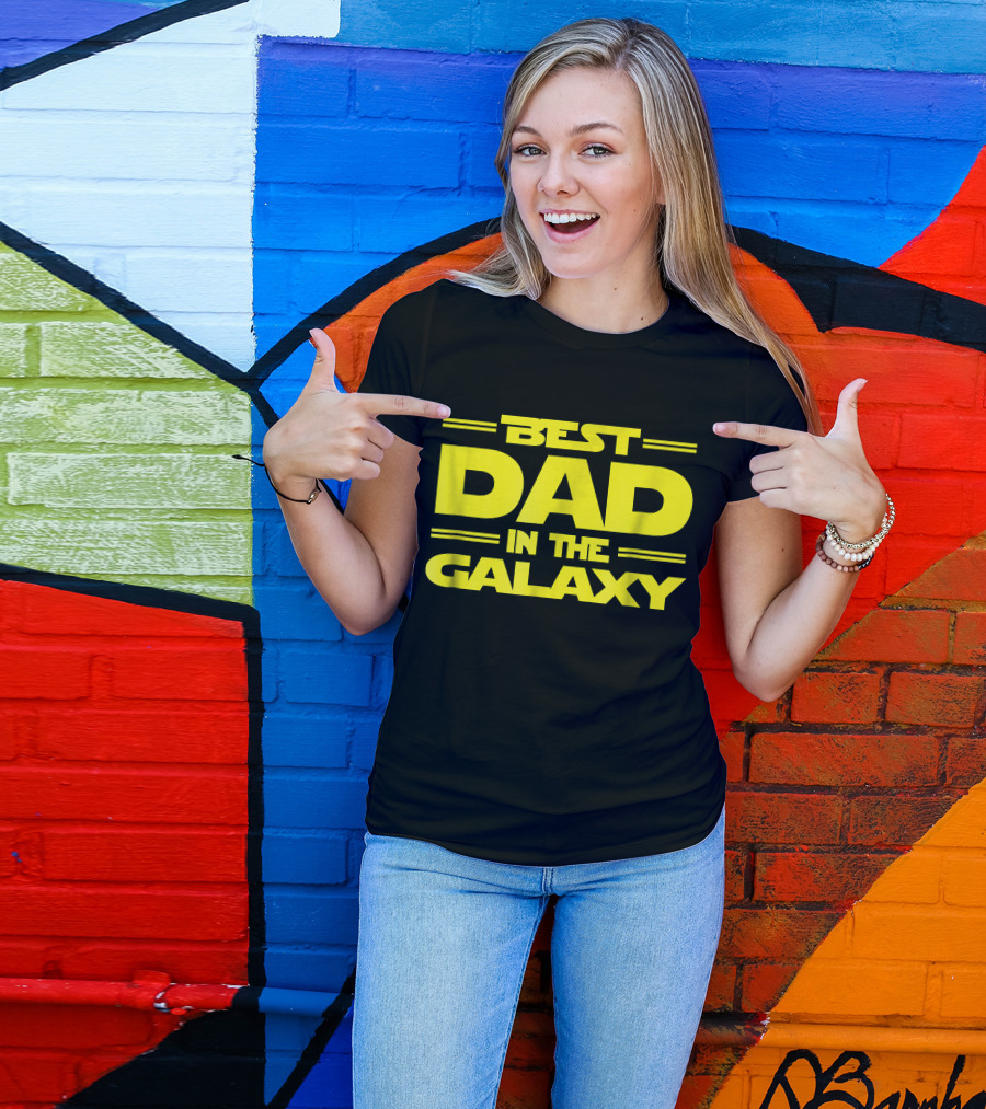 Best Dad In The Galaxy SciFi Father Humor T-Shirt
