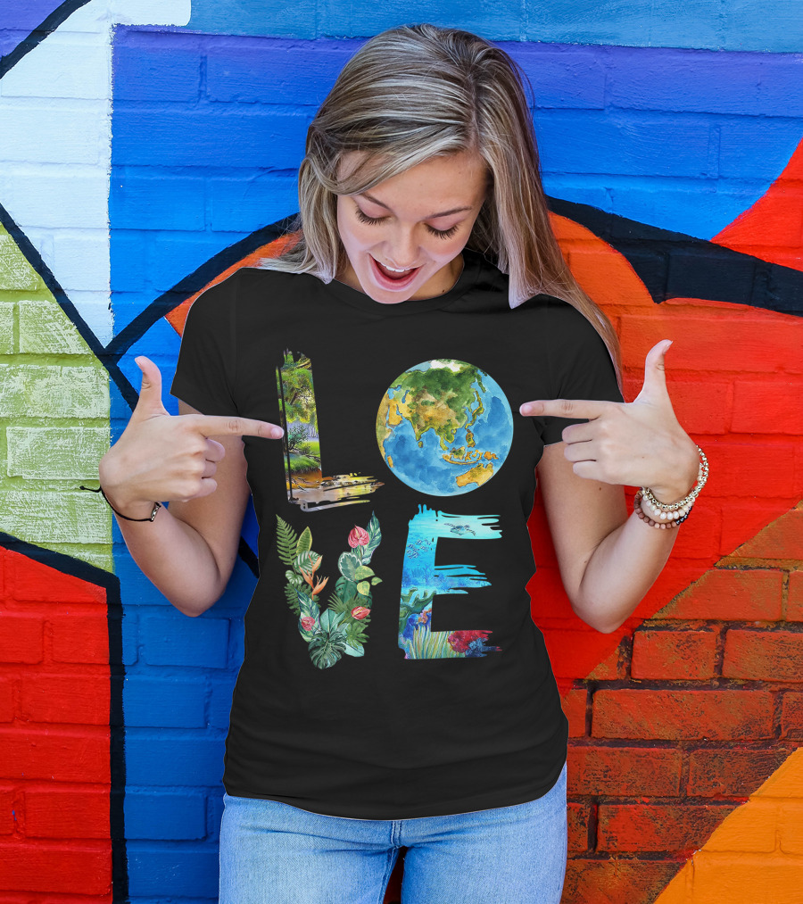 Love The Earth Kids Teacher Earth Day Everyday Environment Nature-Inspired Earth Elements T-Shirt