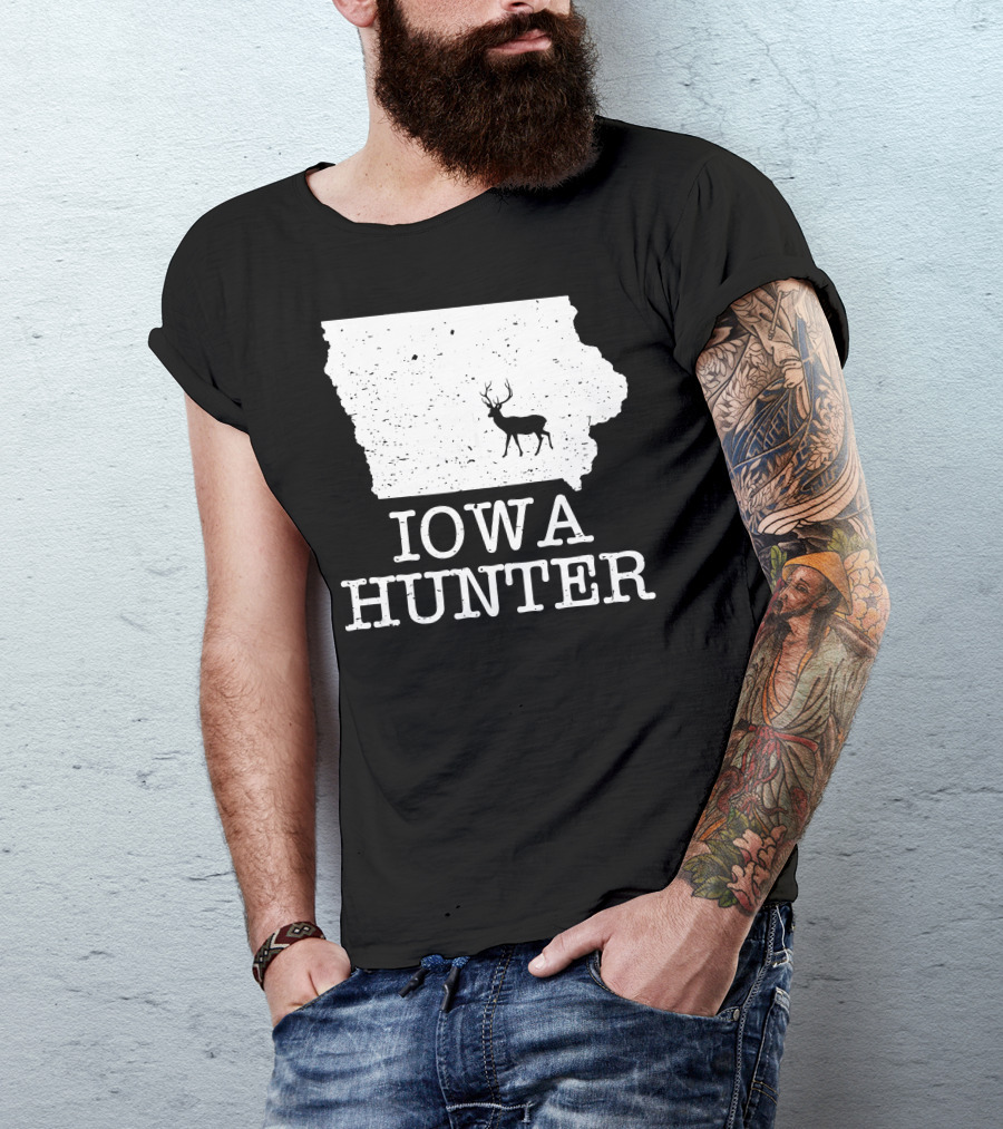 Iowa Hunter State Deer Hunting Silhouette With State Outline T-Shirt