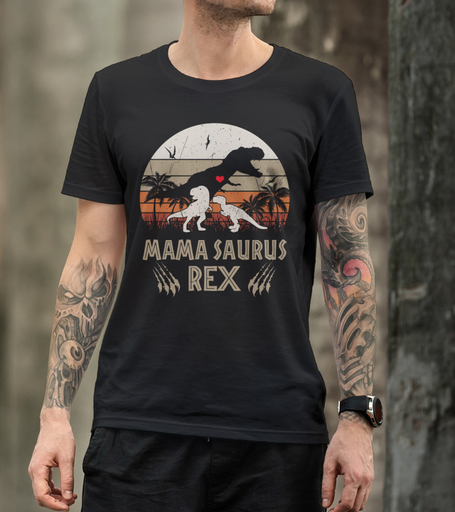 Mamasaurus Rex Cool Mom Dinosaur Scene With Heart And Claw Marks T-Shirt