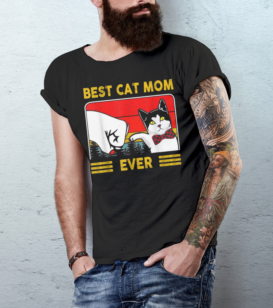 BEST CAT MOM EVER Retro Vintage Cat With Fist Bump And Bow Tie T-Shirt